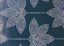 Lade das Bild in den Galerie-Viewer, Kosmetiktasche S versch. Muster