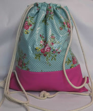 Lade das Bild in den Galerie-Viewer, Beutelrucksack Röschen pink