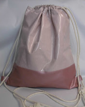 Lade das Bild in den Galerie-Viewer, Beutelrucksack Streifen altrosé
