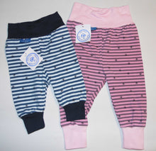 Lade das Bild in den Galerie-Viewer, Wohlfühlhose Seesterne Streifen versch. Farben