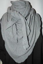 Lade das Bild in den Galerie-Viewer, XXXL Tuch Strick uni