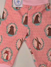 Lade das Bild in den Galerie-Viewer, Wohlfühlhose Hase und Bär