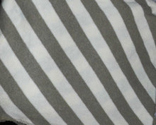 Lade das Bild in den Galerie-Viewer, XXXL Tuch Strick Streifen